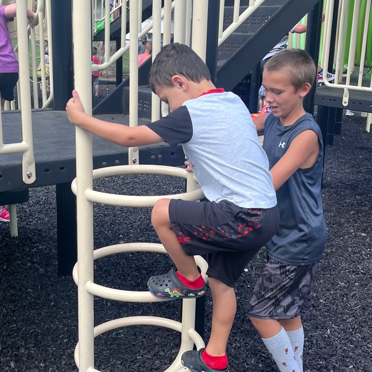 Mrs. Lukkes's 5th graders loved helping the Webster preschoolers learn the rules of the playground. 